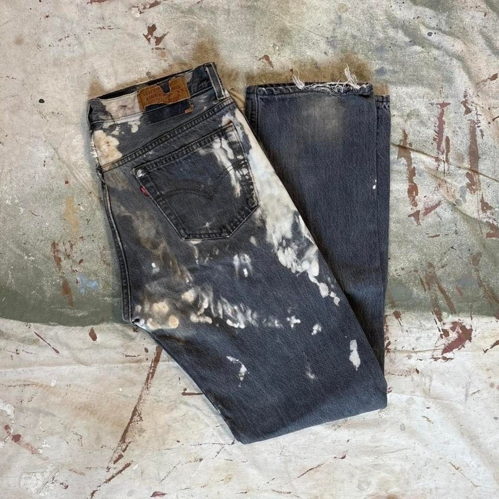 Vintage 90s Black Levi's 501 Jeans Measure 34x32 Made in the USA